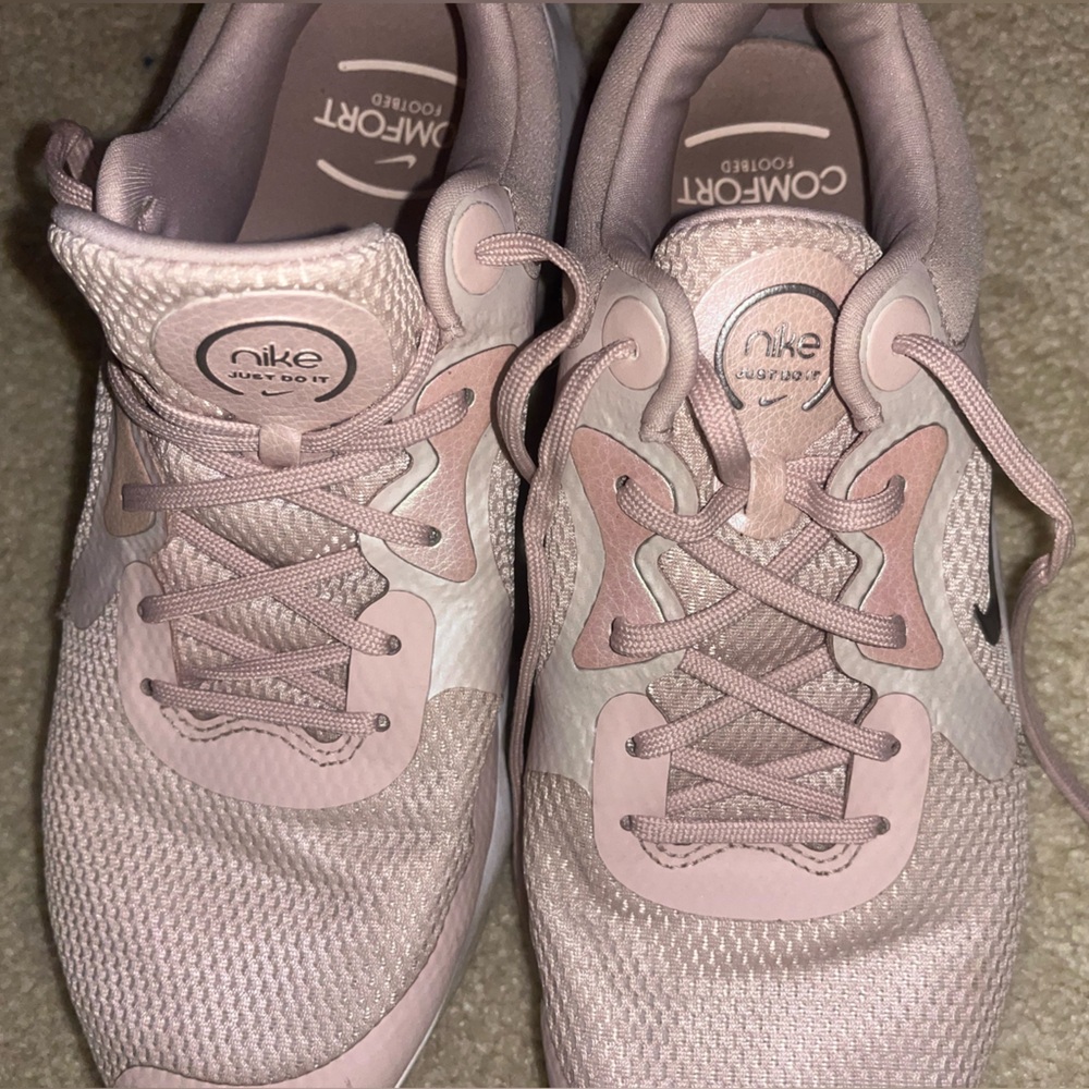 Pink nike comfort renew